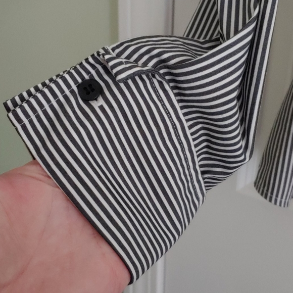 Women's button down - Picture 4 of 4